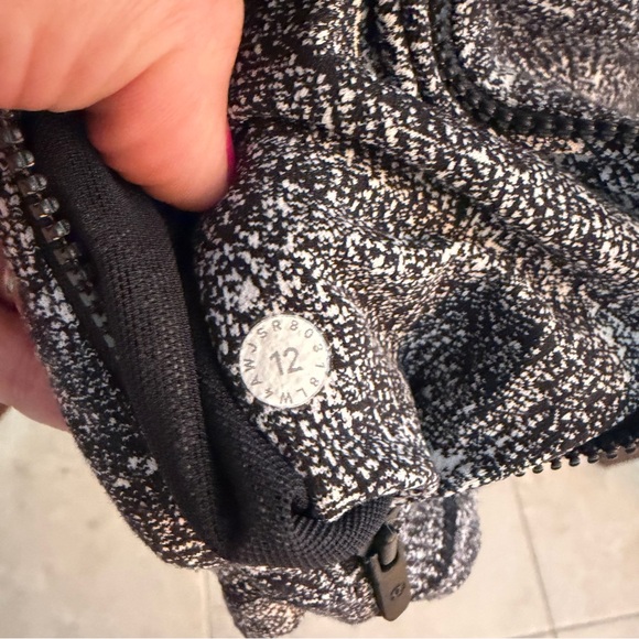 Lululemon Define Jacket
Rush Jacquard Black White 12 - Picture 11 of 11